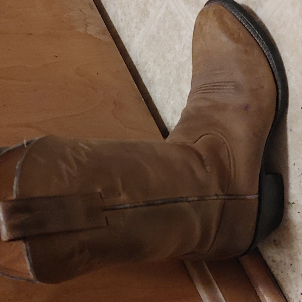 Ariat men boots